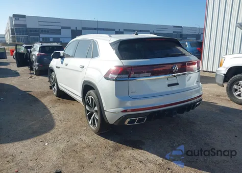 2024 Volkswagen Atlas Cross Sport 2.0T Sel Premium R-Line z USA, uszkodzony, nr VIN 1V2FE2CA4RC230520